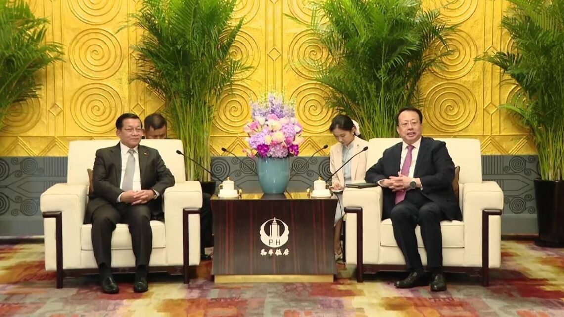 ဓာတ်ပုံ - အာဏာသိမ်းစစ်တပ်
