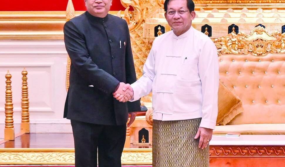 ဓာတ်ပုံ - အာဏာသိမ်းစစ်တပ်