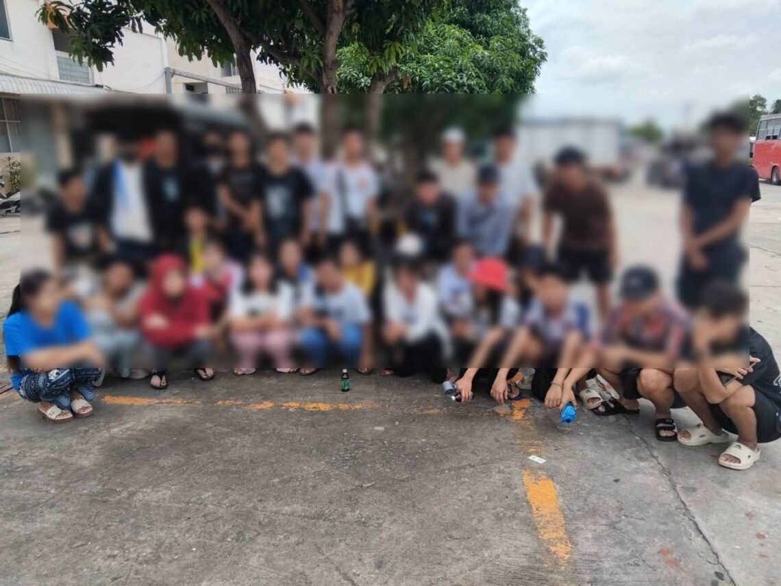 ဓာတ်ပုံ - WAG