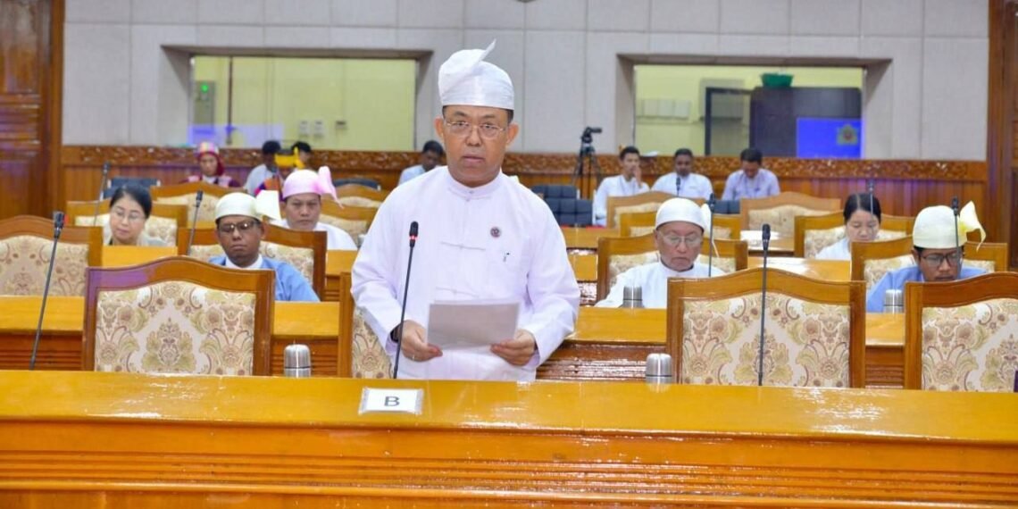 ဓာတ်ပုံ - အာဏာသိမ်းစစ်တပ်