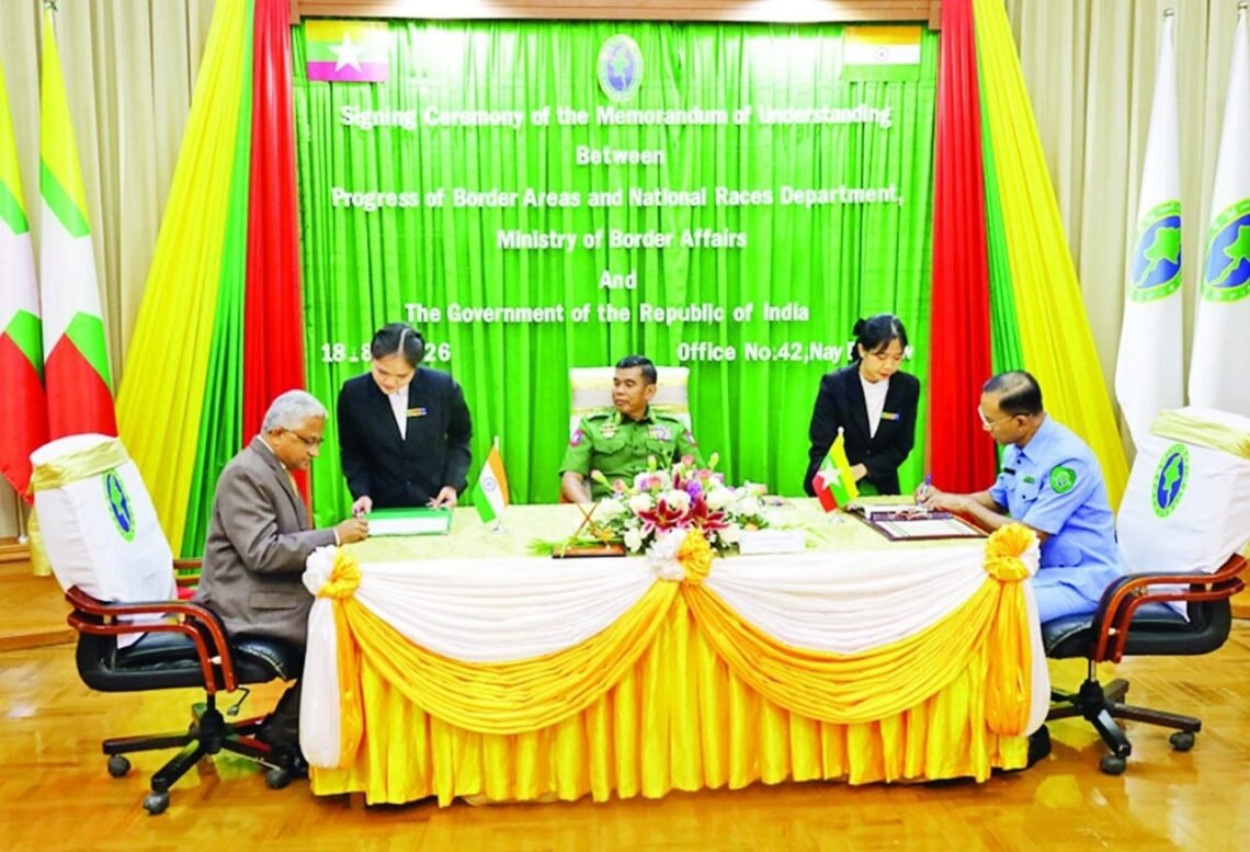 ဓာတ်ပုံ - အာဏာသိမ်းစစ်တပ်
