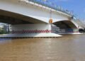 ​(ဓာတ်ပုံ - စက်တင်ဘာ ၃၀ ရက်နေ့ မွန်းလွဲပိုင်းက ကျောက်ဖယားမြစ်အတွင်း ရေမျက်နှာပြင် မြင့်တက်နေတဲ့ မြင်ကွင်း။ ဓာတ်ပုံ - พิชญวัฒน์ ปรุงศักดิ์