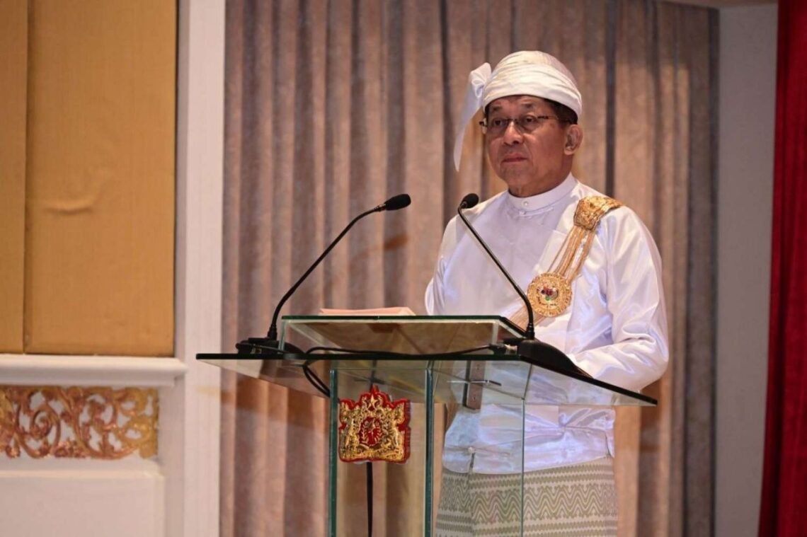 ဓာတ်ပုံ - အာဏာသိမ်းစစ်တပ်