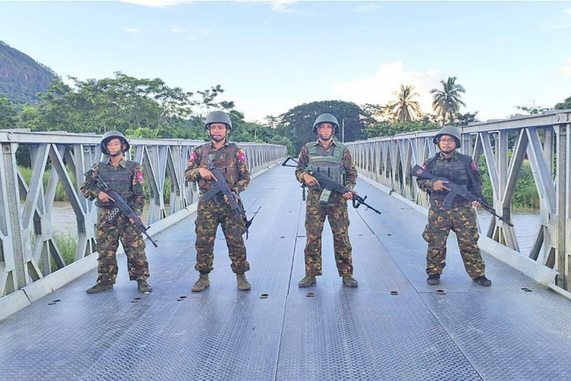(ဓာတ်ပုံ-အာဏာသိမ်းစစ်ကြောင်းတခု/အာဏာသိမ်းစစ်တပ်)