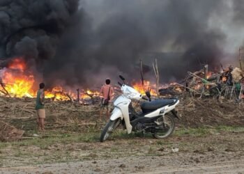 ဓာတ်ပုံ - AA