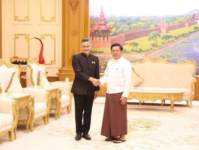 ဓာတ်ပုံ-အာဏာသိမ်းစစ်တပ်